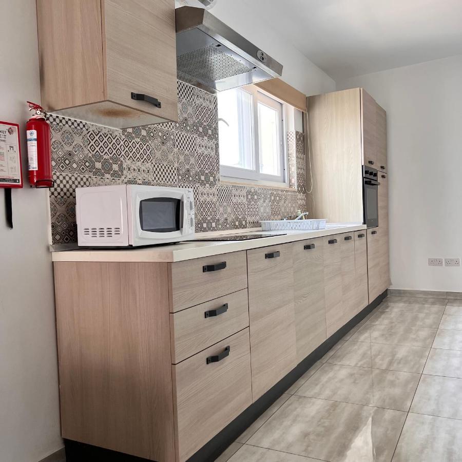 F4 Room 2, Private Room Two Single Beds Shared Bathroom 姆西达 外观 照片