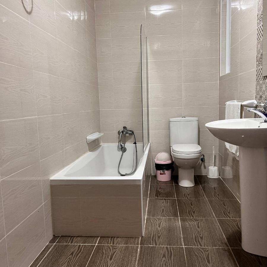 F4 Room 2, Private Room Two Single Beds Shared Bathroom 姆西达 外观 照片